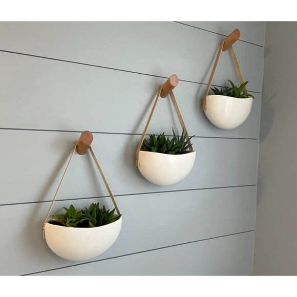 New Wall Planter for Indoor Plants Ceramic Hanging Flower Pots for Succulent - Picture 1 of 3